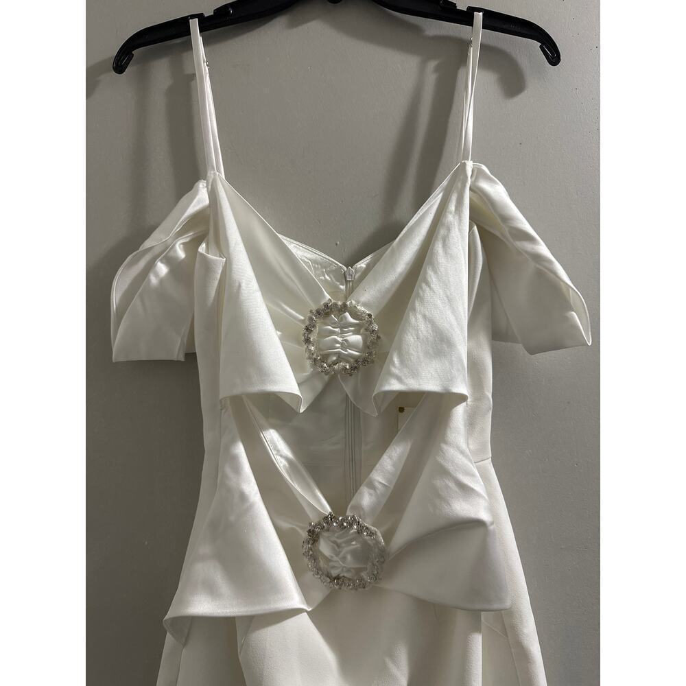 Gigii's June Dress White size Med - Picture 3 of 13